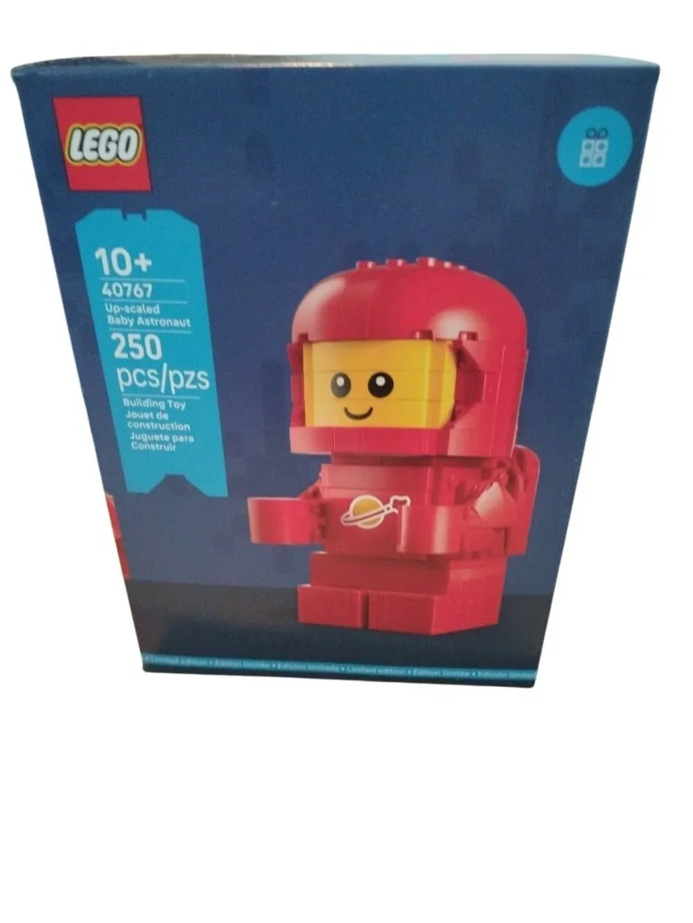 LEGO Up-Scaled Baby Astronaut 40767 GWP Space Baby Limited Edition Set Upscaled